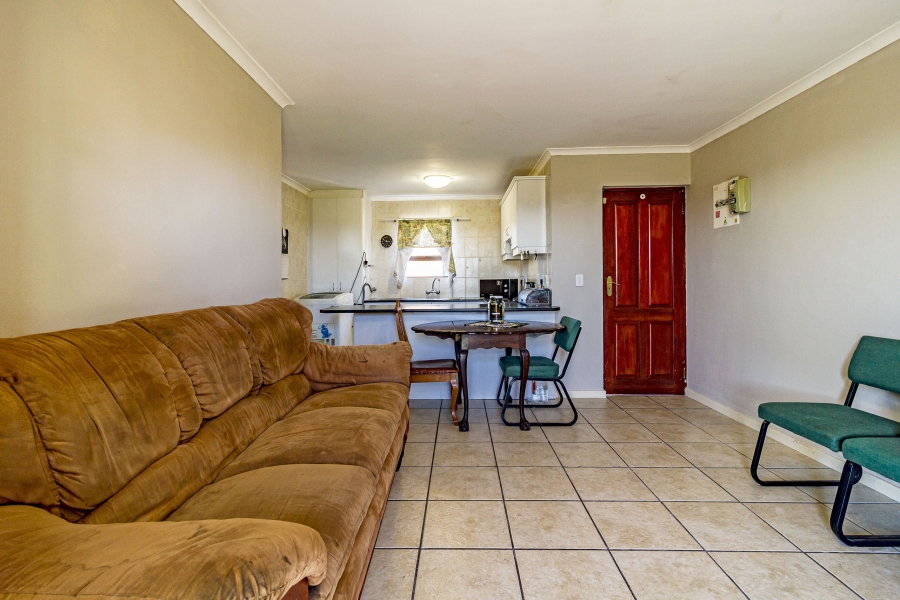 2 Bedroom Property for Sale in Sea Breeze Western Cape